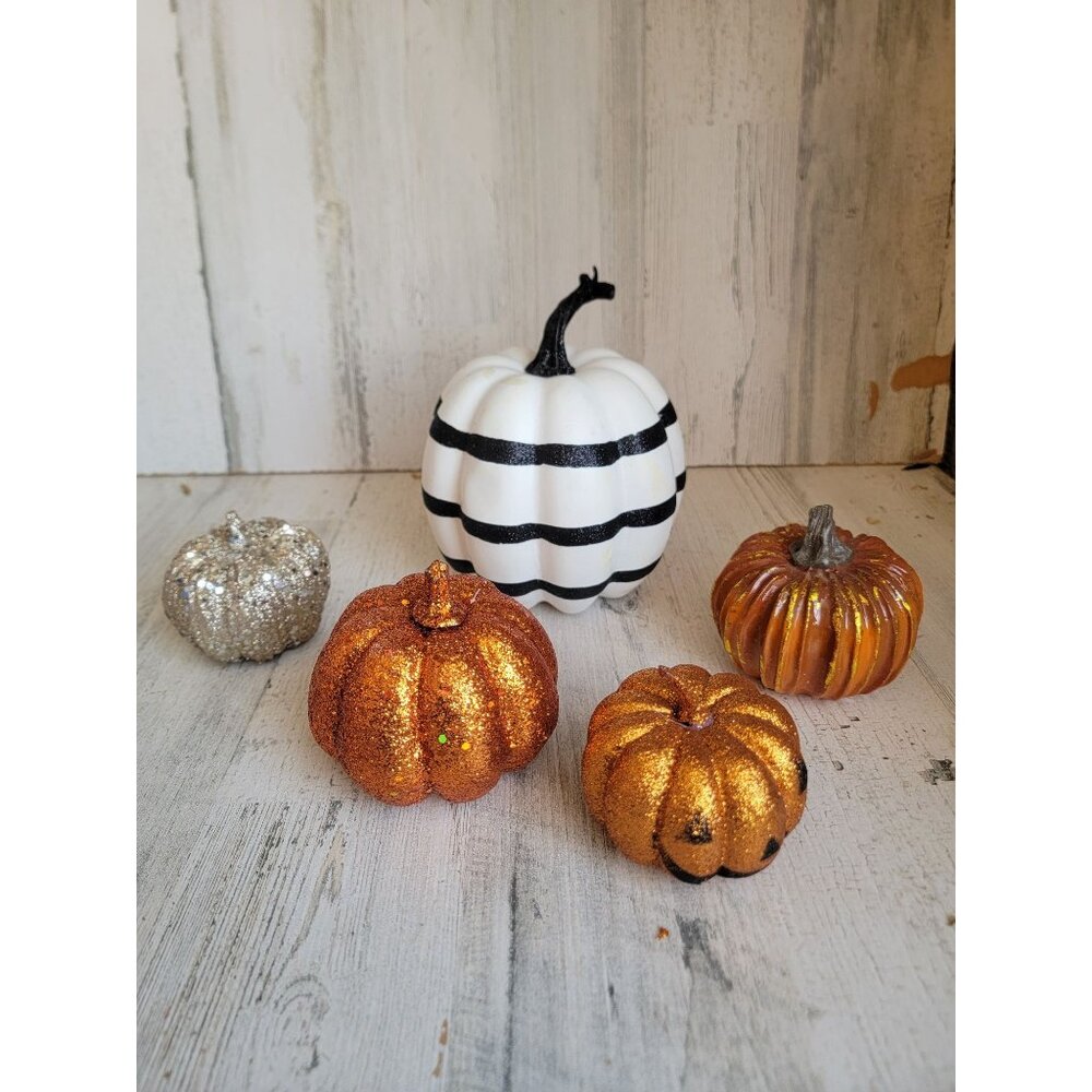 Variety Halloween glitter pumpkin harvest figure‎ set